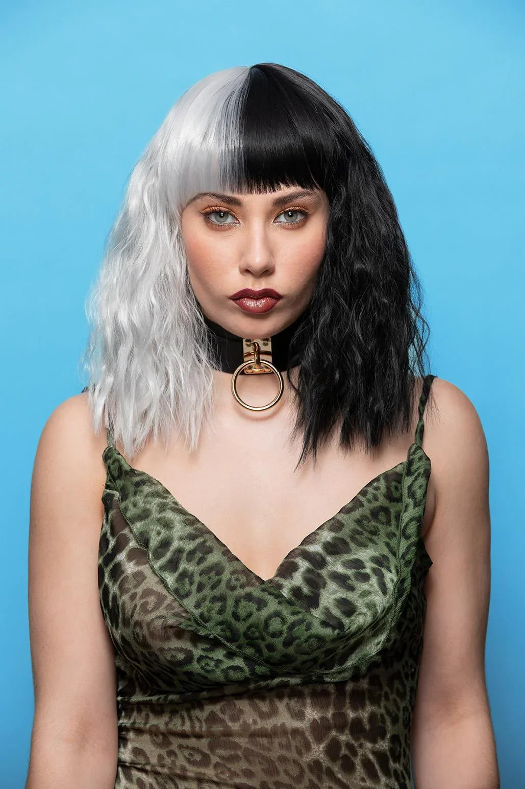 Peluca de Cruella Blanca y Negra Premium Cruella de Vil Smiffys